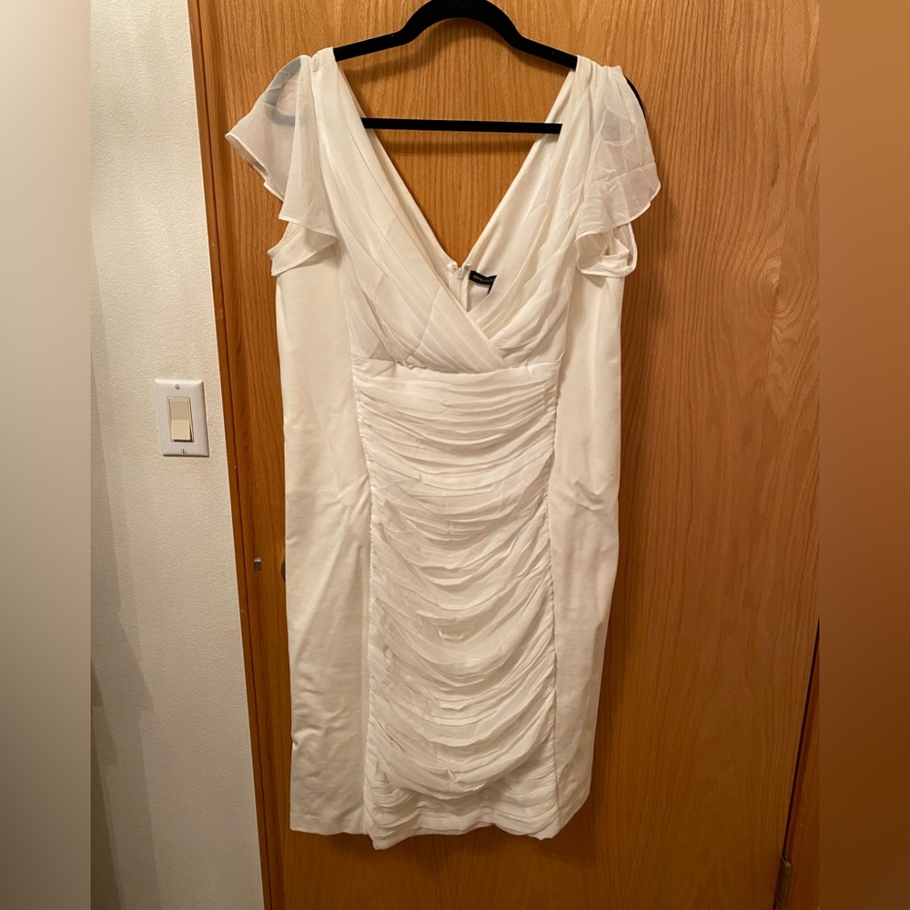 White House black market size 16 white bodycon lace dress